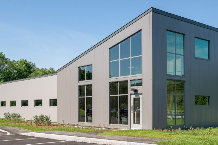 LEDdynamics-2-1800×1201 Prolume Visitor Entrance